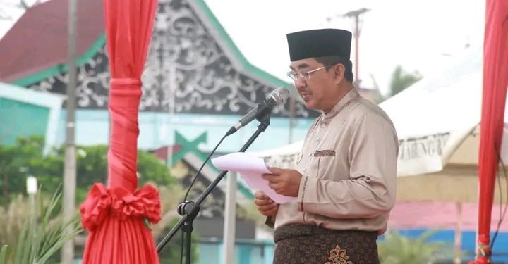Bupati Tanjab Barat Pimpin Upacara Hari Lahir Pancasila 2024