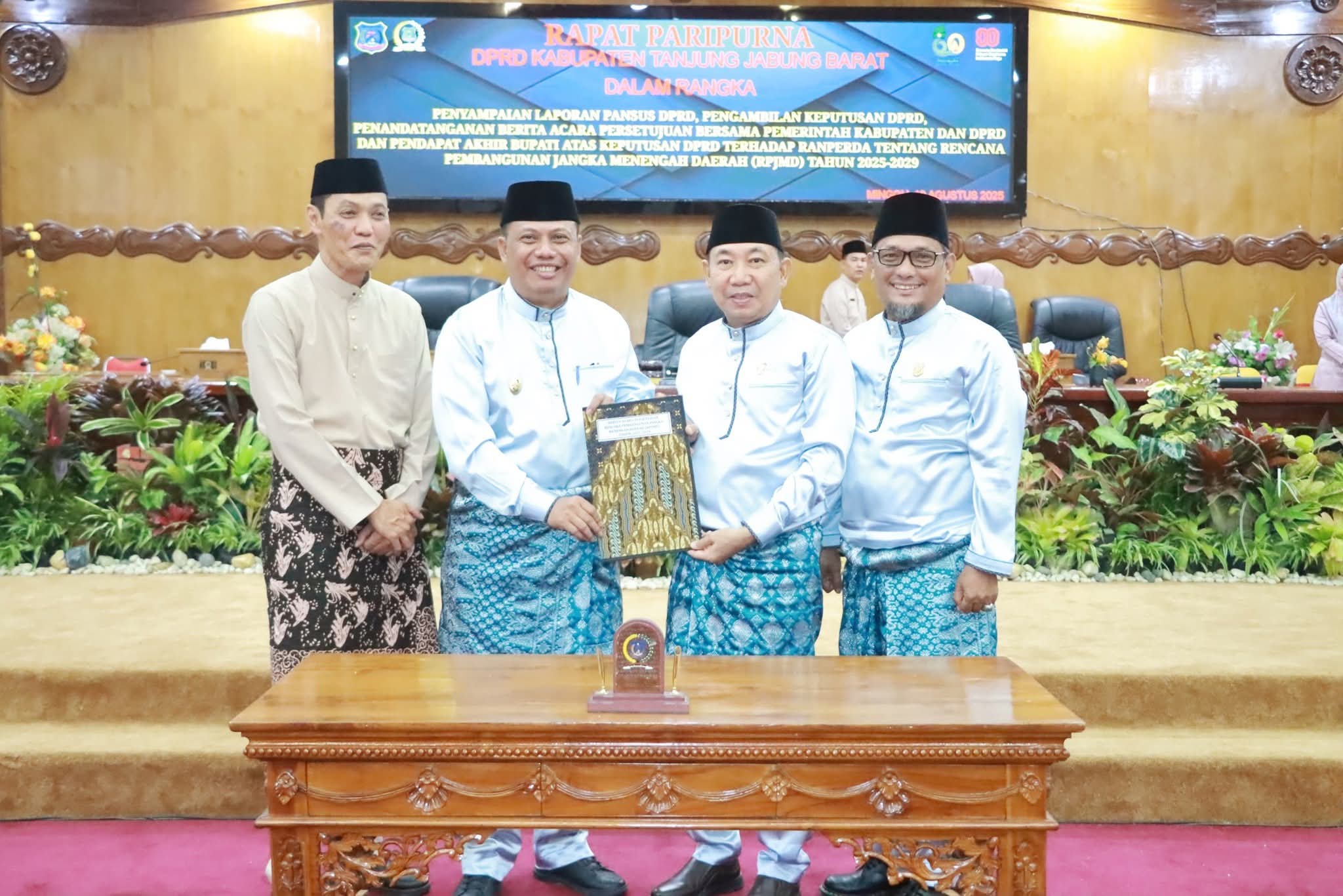 Wabup Hadiri Rapat Paripurna Ke-IV DPRD Kab Tanjabbar
