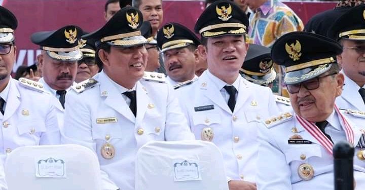 Wakil Bupati Tanjab Barat Hadiri Upacara Peringatan HUT Otonomi Daerah XXVII Tahun 2023 di Makassar